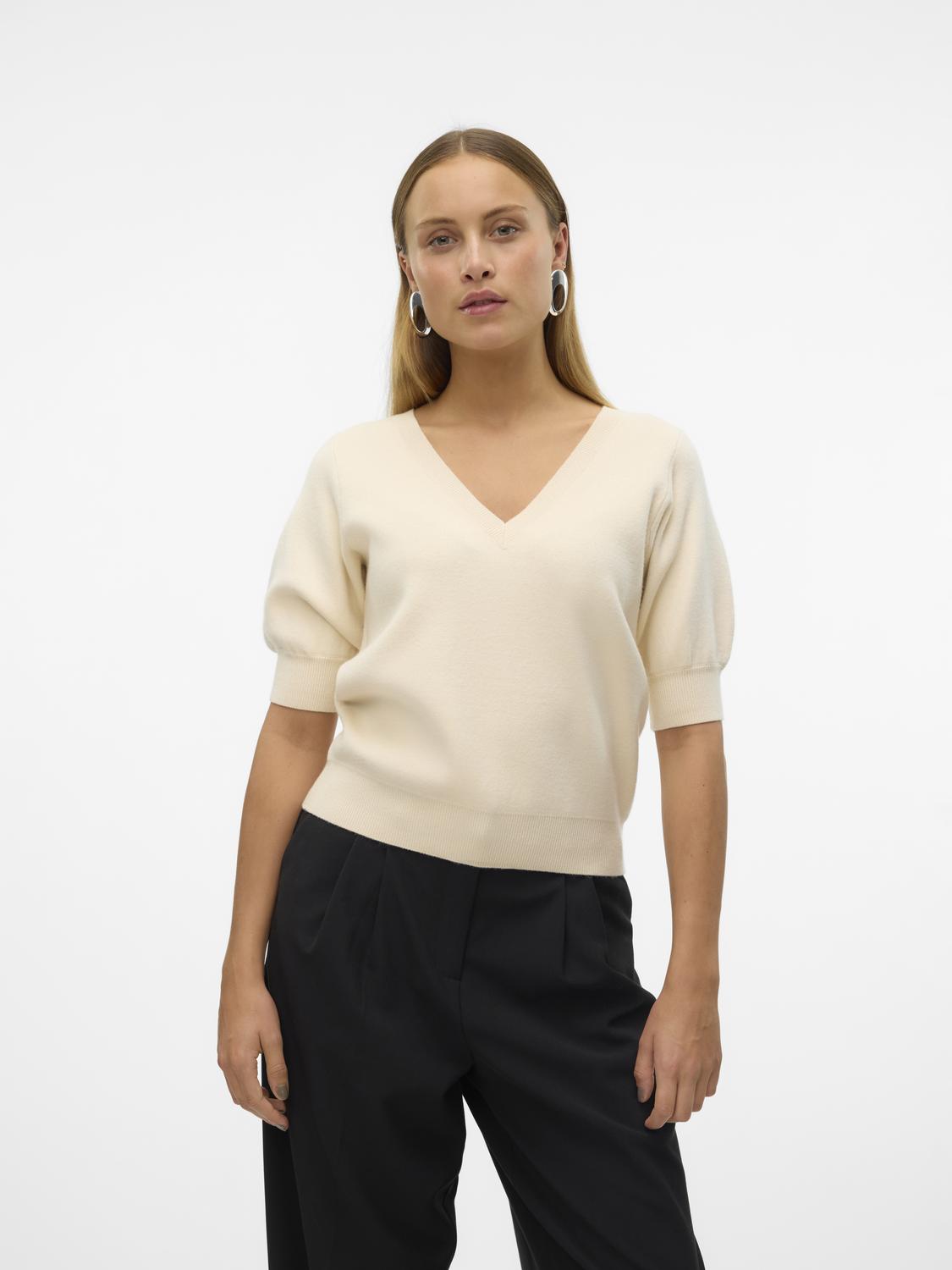 model_shot-front