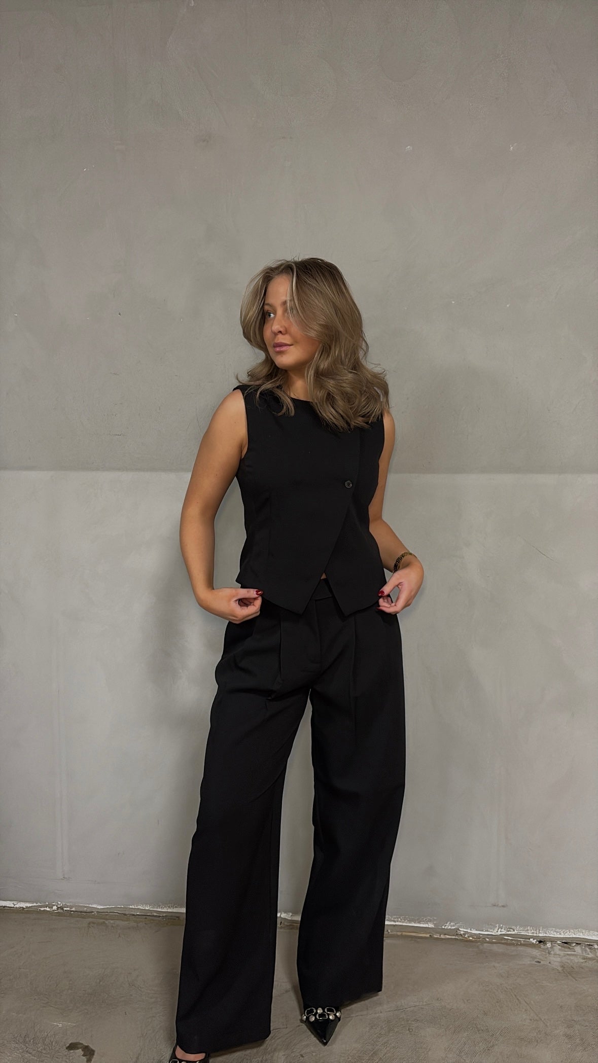 VMPHILINE Tailored Trousers - Black