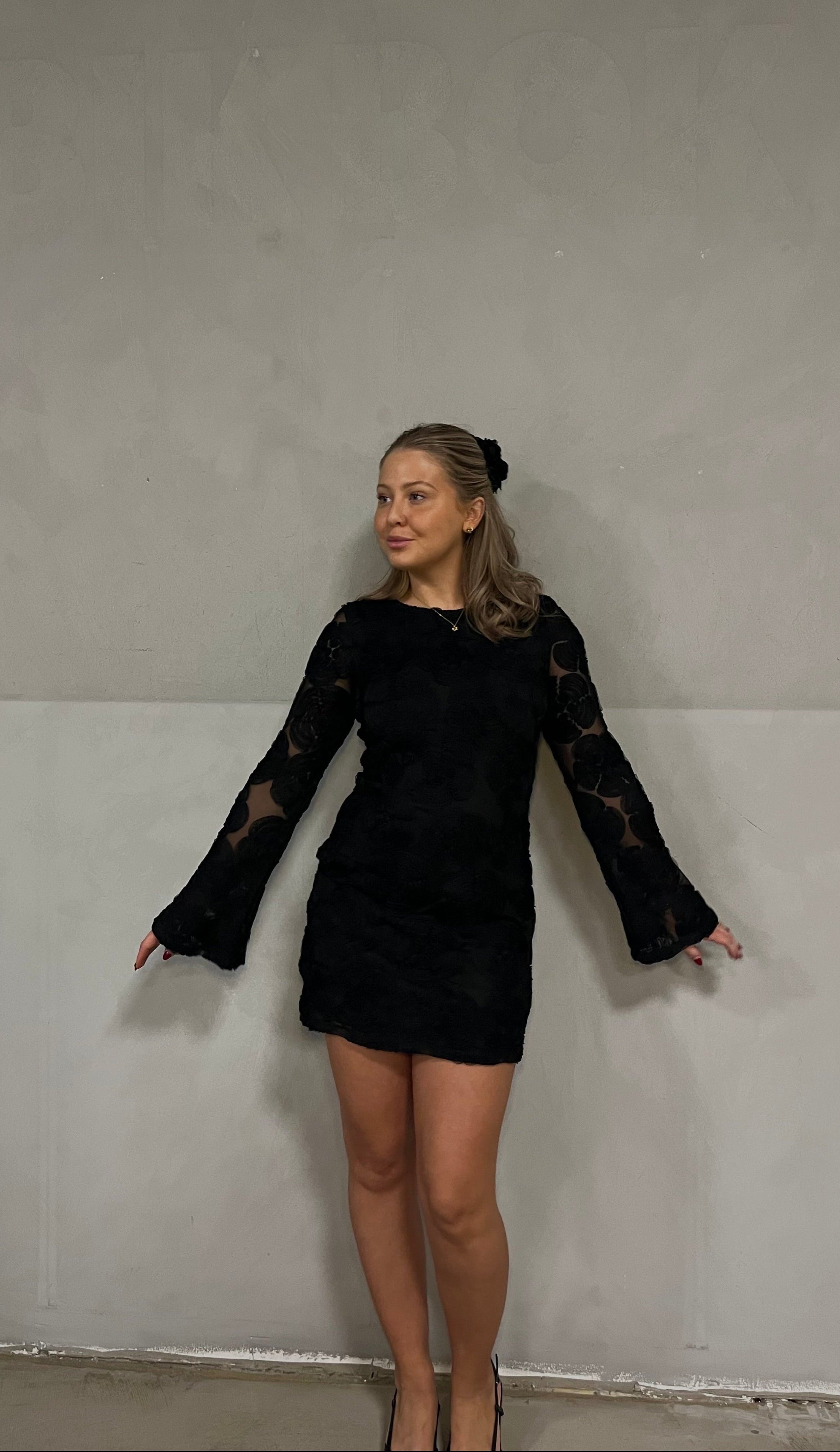 AWATHENA Short Dress - Black