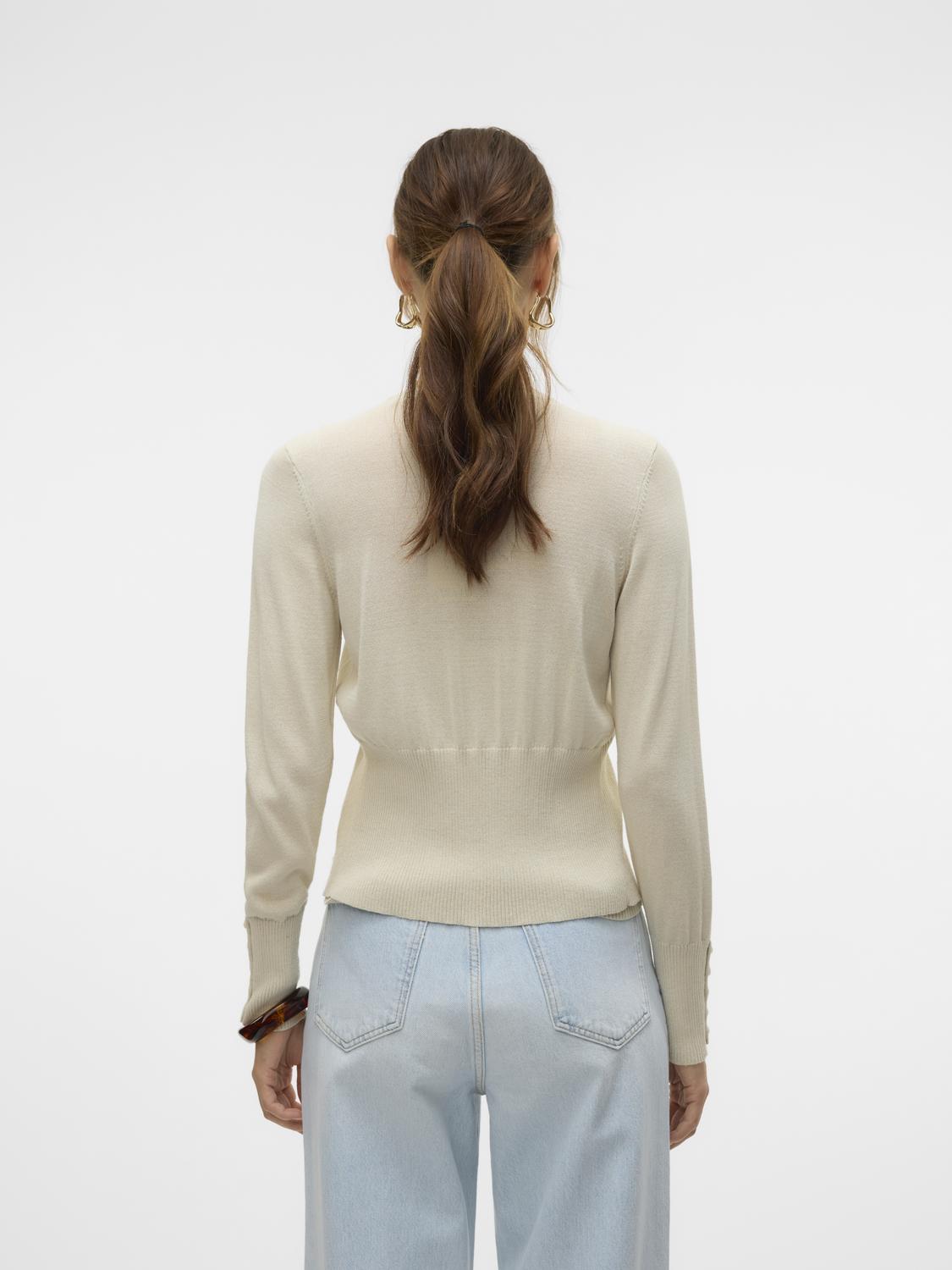 model_shot-back