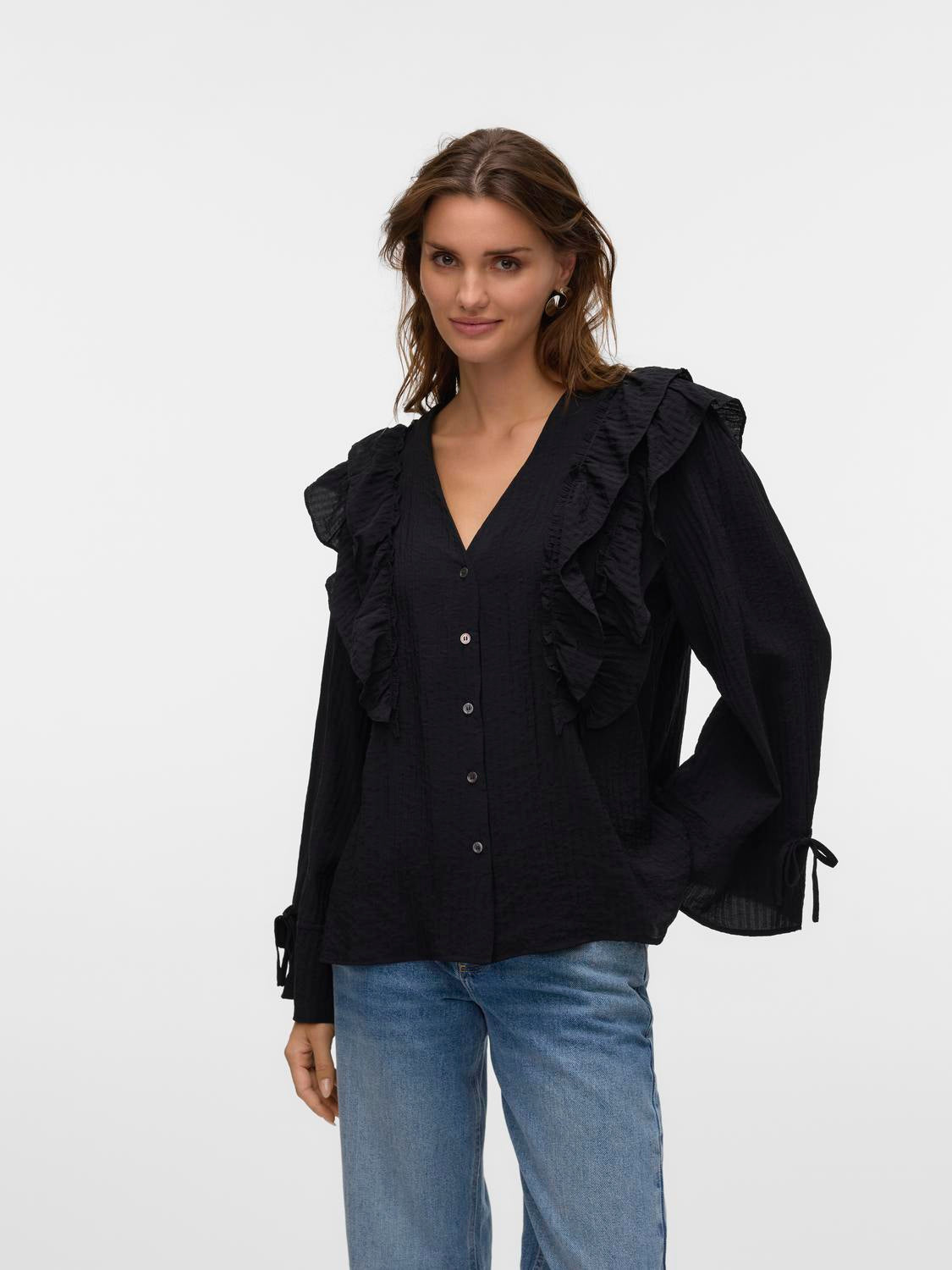 model_shot-front