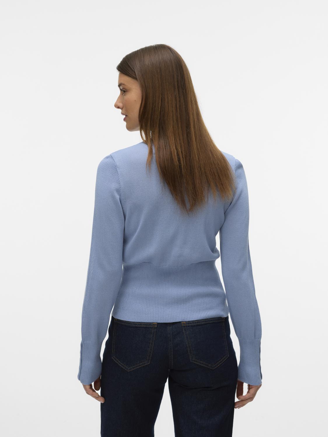 model_shot-back